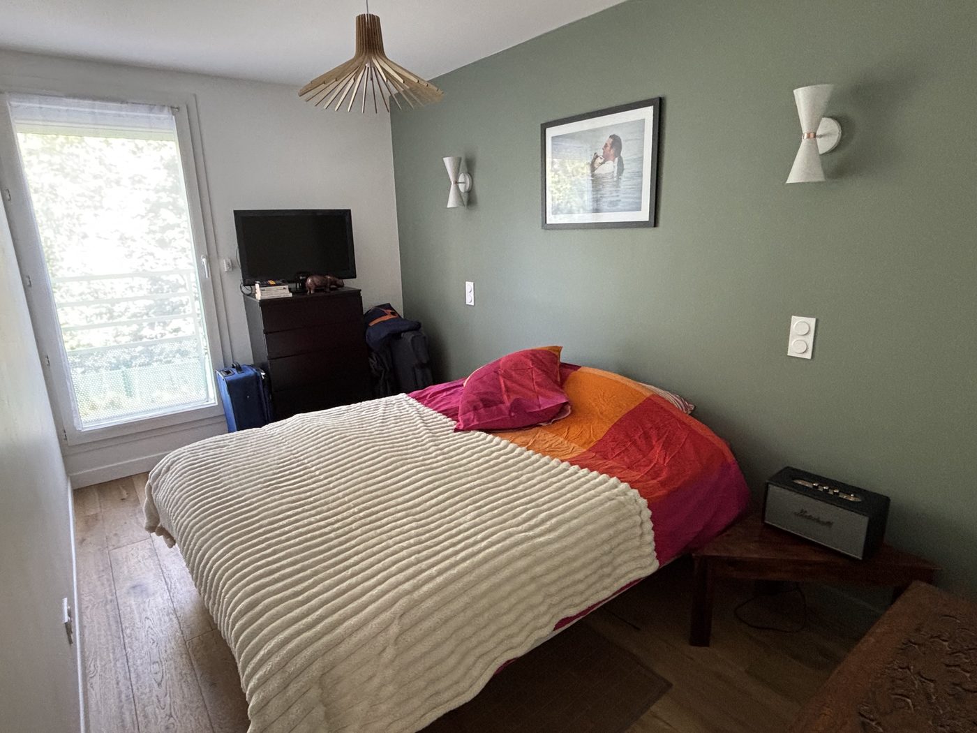 Habitación Jardín — cama de matrimonio 160×190, vistas al jardín
